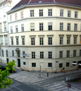 Sunday_walk_through_vienna3